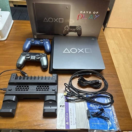 【決まりました】PS4 LIMITED EDTION 1TB CUH-2200B BZR　 おまけ付き