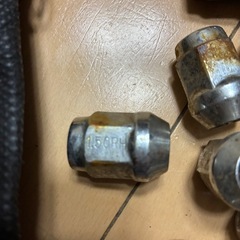 ホンダ ホイールナット1.50RH 16本の画像