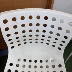 IKEA イケア SKALBERG デスクチェア OLD IKEA 白　パソコンチェア　ホワイト　家具　椅子　イス PCチェアの画像