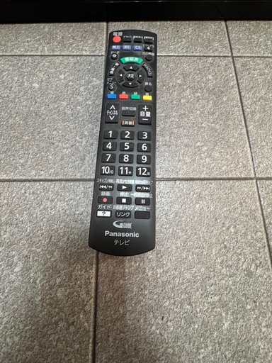 良品43インチTV　