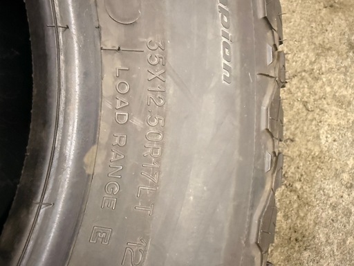 BF Goodrich     35×12.5R17LT 2本
