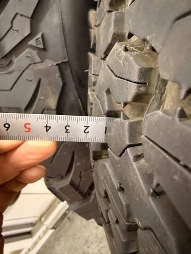 BF Goodrich     35×12.5R17LT 2本