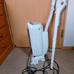 シャープ掃除機（ほうき形電気掃除機）の画像