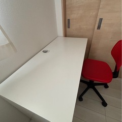 IKEA    勉強机セットの画像