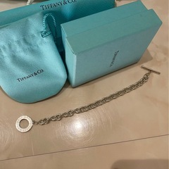 ティファニー Tiffany & Co.  トグル ブレスレット シルバー 香水 の画像