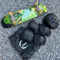 スケートボードセット ヘルメット・プロテクター付き 初心者おすすめの画像