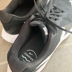 ランニングシューズ　ゴルフシューズの画像