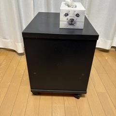 テレビ台の画像