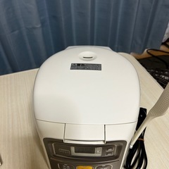取引決定　【一人暮らし応援】タイガー 炊飯器 3合炊き マイコン炊飯ジャー JAI-R551の画像
