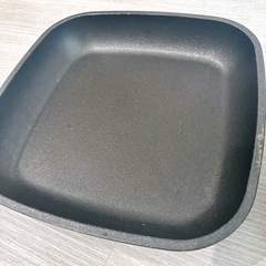 取っ手が取れるスクエアフライパンと鍋の画像