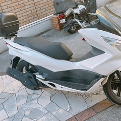PCX125 JF56 2016年式 自賠責R10年まで GIVIリアボックス付 走行28000kmの画像