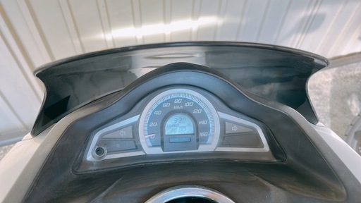 商談中)PCX125 JF56 2016年式 自賠責R10年まで GIVIリアボックス付
