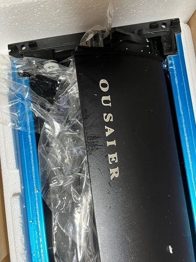【新古　仮付けのみ】トライトン  GLS　シャッター式　トノカバー　　三菱　カスタム