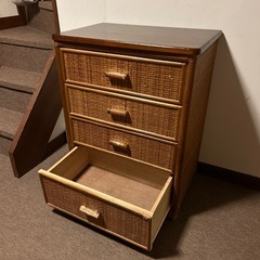 【差し上げます】木製収納棚の画像