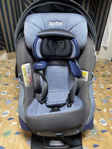 R129対応　チャイルドシート