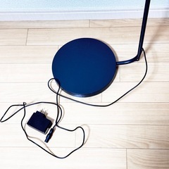 IKEA イッペルリグ フロアライト 間接照明 ブラック YPPERLIGの画像