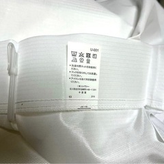 イエローカーテン2枚、レース2枚、計4枚の画像