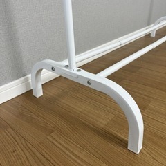 決まりました🙇問合せ多数のため返信できません🙇【1台〜まとめ買いOK】ホワイト ハンガーラックの画像