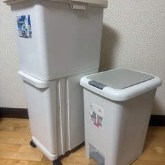 ゴミ箱2つセットの画像