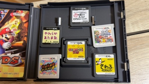 相談中。任天堂　3DS +ソフト　6本