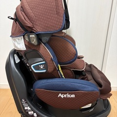 アップリカ チャイルドシート フラディア グロウ ISOFIX 360°セーフティー プレミアム チョコレートブラウンの画像
