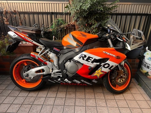 バイク CBR1000RR SC57
