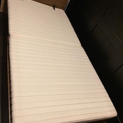 ★収納大容量★跳ね上げ式シングルベッド（コンセント2口付）＋マットレス（シミ無い美品★）説明書付きの画像