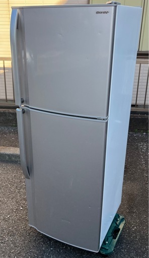 配達設置無料 特価 シャープ 大型 2ドア冷凍冷蔵庫 228L ナノ低温脱臭 自動霜取機能付き