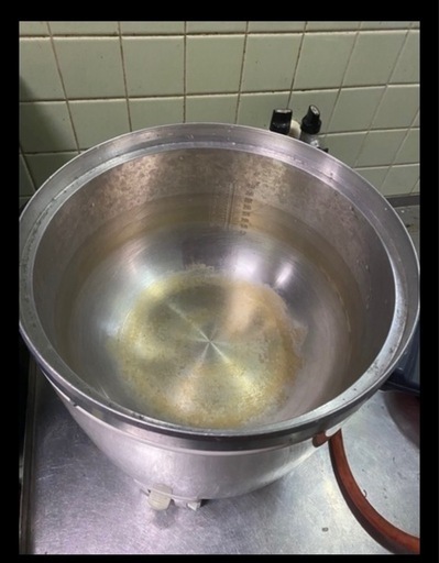【4/12で一旦終了】業務用ガス炊飯器 炊飯容量: 2.2升（約4.0L） プロパンガス パロマ ?