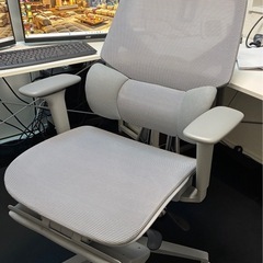 【江戸川区・船堀 . 一之江】新品同様 EastForce チェア 組み立て済み（半額）の画像