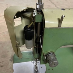 昭和レトロ　RICCARミシン　足踏みジャンク品の画像