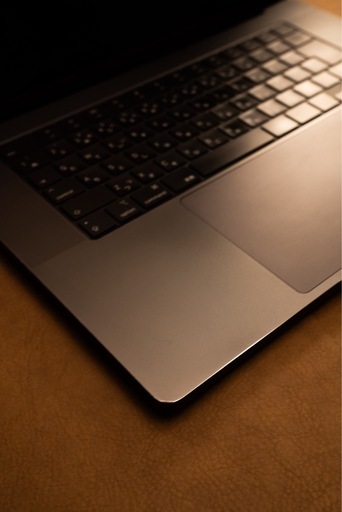 MacBook Pro 16インチ M3 Pro / メモリ36GB 