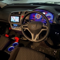 【格安】4WD ストリーム RSZ 6人乗り 車検R9年9月まで 冬タイヤの画像