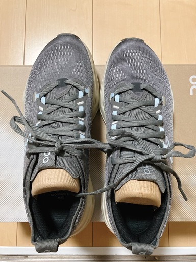 【新品】on cloudsurfer max レディース　25.0cm