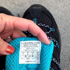 Columbia登山シューズ女性用23cmの画像