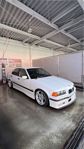 bmw　e36 セダン　320i