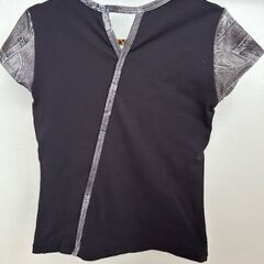 スポーツウェア　トップスの画像