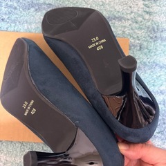 【Menue】スエード ポインテッドトゥパンプスの画像