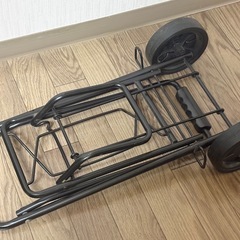 折り畳みキャリー美品の画像