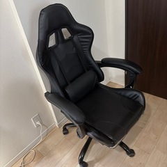 コンピューター・ゲーミングチェアの画像