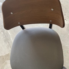 椅子 座高高めの画像