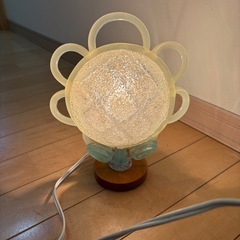 ひまわりの照明の画像