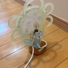 ひまわりの照明の画像