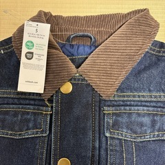 子供用　5歳　新品タグ付き　ジャケット　カーズの画像