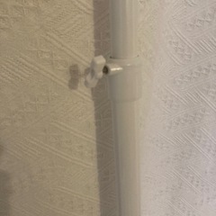 タンス用突っ張り棒の画像