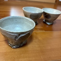 陶器カップ3つ
セットの画像