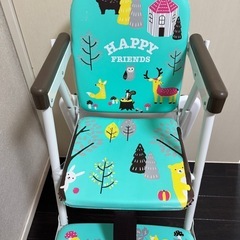 子供用ハイチェア テーブル付き0円
の画像