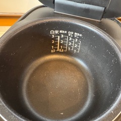 TOSHIBA  炊飯器　3合炊きの画像