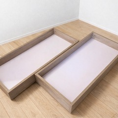 ダブルベッドフレーム　寝具の画像