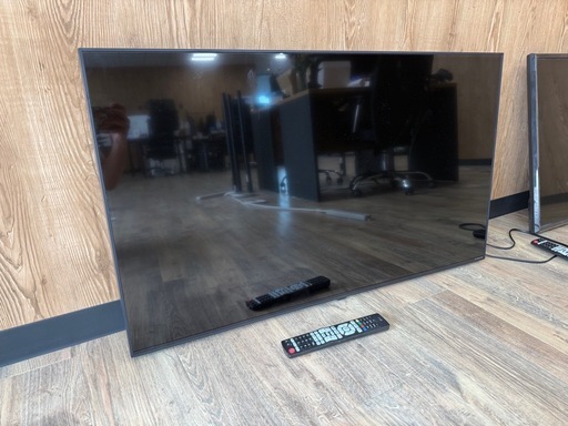 壁掛けテレビ